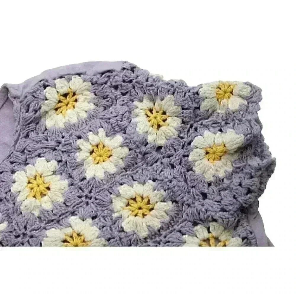 Women's Juniors Medium Pastel Purple Daisy Flower Crochet Knit Crop Top - Picture 4 of 7